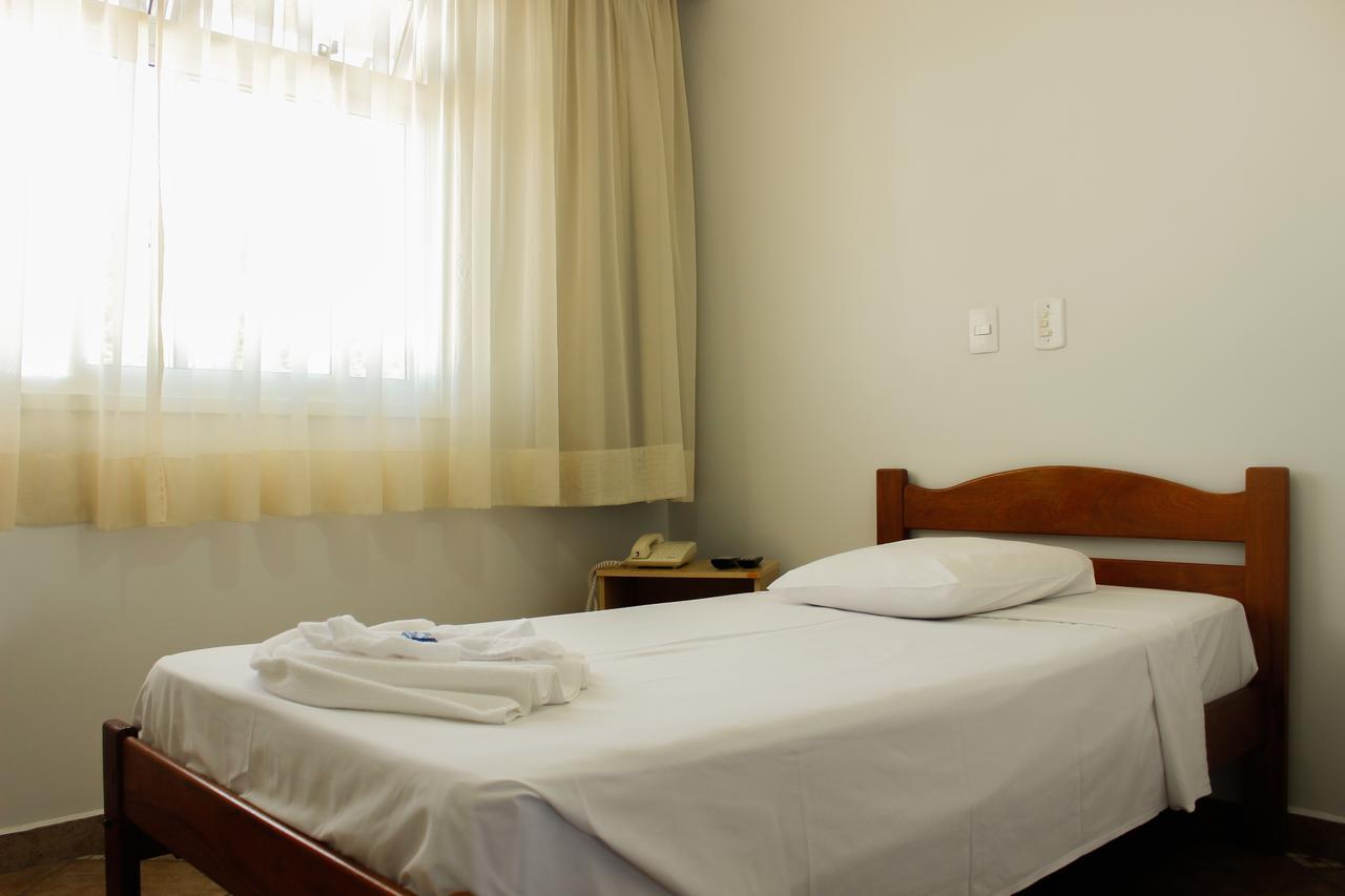 Cracco Park Hotel Curitiba Oda fotoğraf